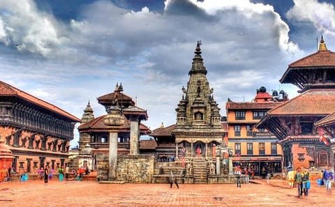 Private Half-Day Cultural Tour of Bhaktapur with Lunch