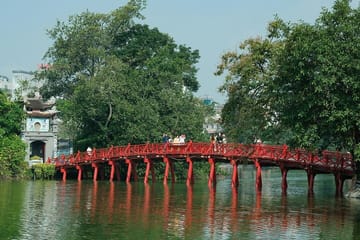 Culinary Tour of Hanoi: Market Visit and Cooking Class