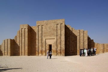 Private Day Tour of Pyramids of Giza and Saqqara