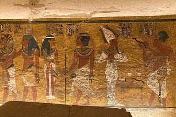 Private Tour of Tutankhamun's Tomb and Dendera Temple