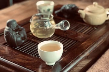 Georgian Tea Tasting and Walking Tour in Tbilisi