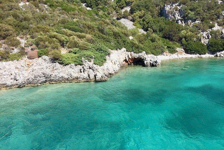Boat Trip From Izmir with All-Inclusive Package