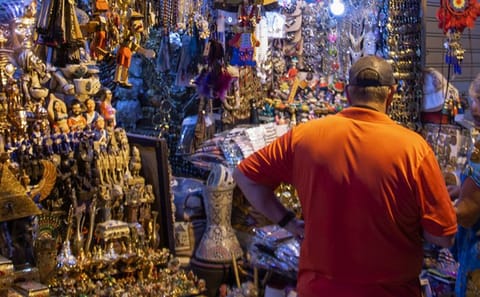 Explore Salah Al-Din Citadel and Old Cairo Bazaar Tour