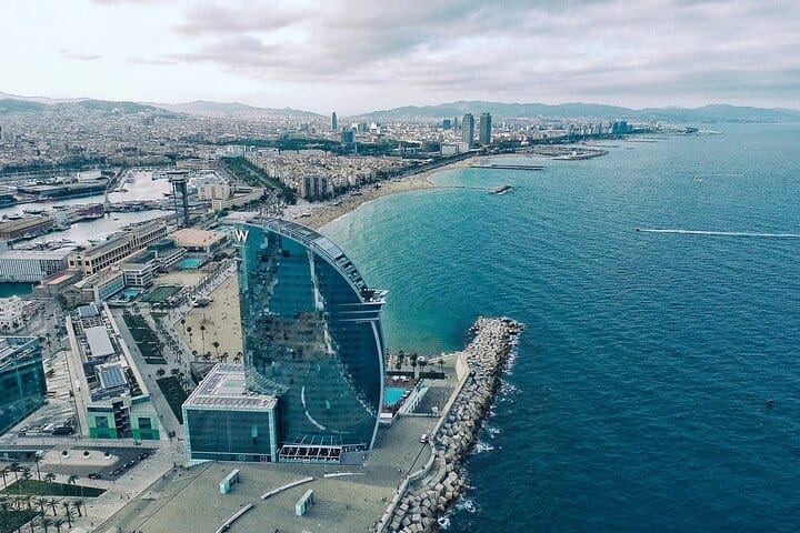 Private 4 Hours Barcelona Sightseeing Tour 3