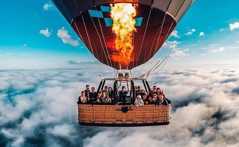 Pamukkale and Hierapolis Day Trip with Hot Air Balloon Ride