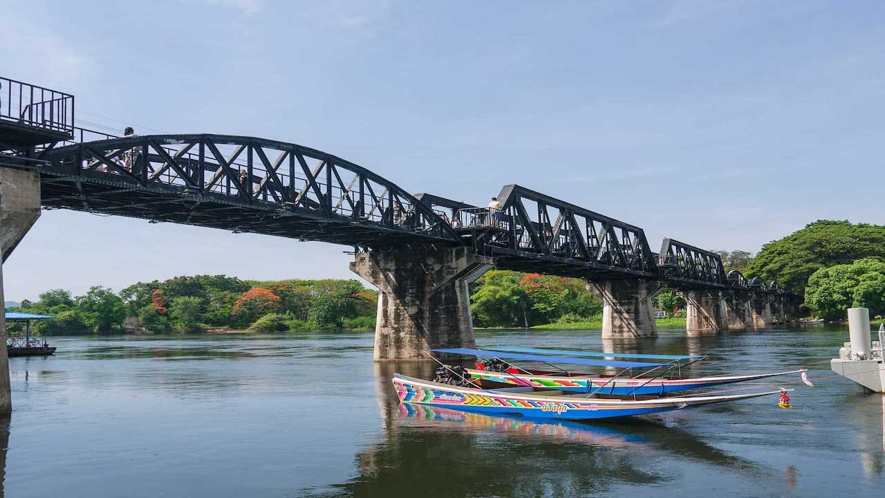 Unspoiled Outdoors-Thaka Floating Market & Erawan Falls    2