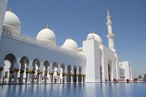 Abu Dhabi tour with lunch from Sharjah