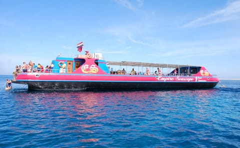 Premium Empire Semi-Submarine, Snorkeling Sea Trip – Hurghada