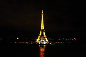 Private Night Tour of Illuminated Paris Landmarks