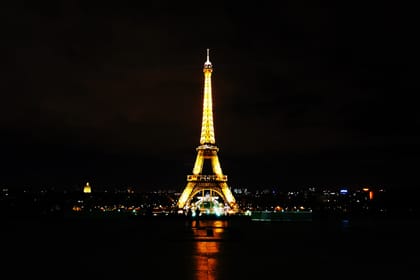 Private Illumination Tour – Door-To-Door Service