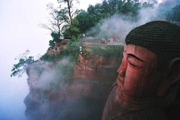 Chengdu Panda Base and Leshan Buddha Day Tour