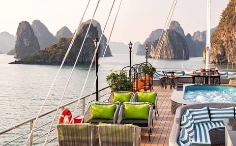 Luxury Halong Bay Day Cruise – Amethyst Luxury from Halong