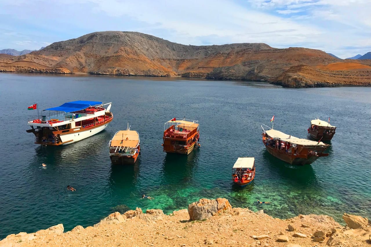 Dubai : The Amazing Khasab Dolphin Watching Day Tour with Snorkeling & Lunch 7