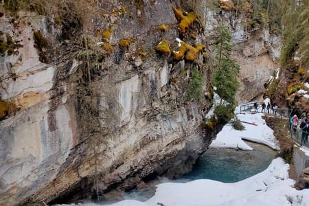 Lake Louise Johnston Canyon Icewalk Banff Town tour from Banff