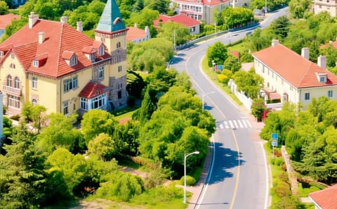 Private Tour of Qingdao's Iconic Sights and Tsingtao Beer Museum