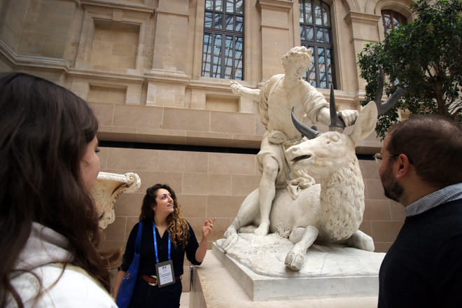 Private Louvre Tour – The Essentials and More with Expert Guide