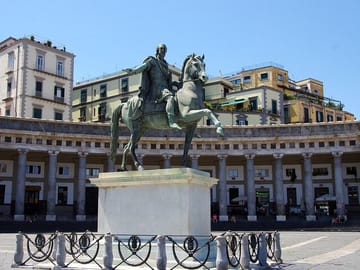 Private Historic Walking Tour in Naples