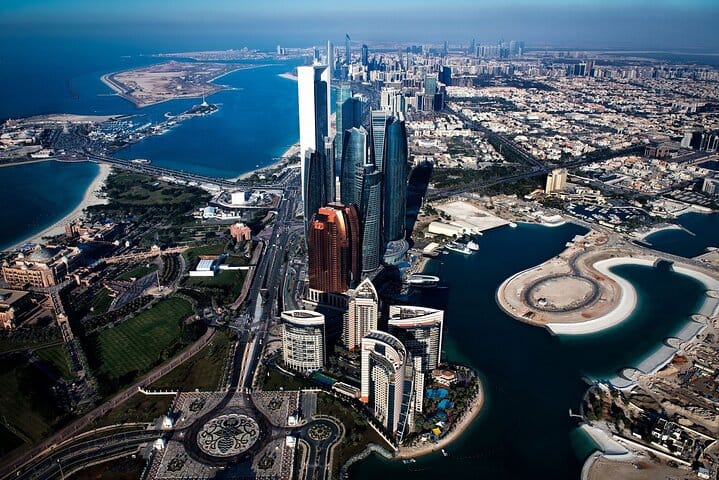 Abu Dhabi City Tour with Warner Bros World ticket from Dubai 2