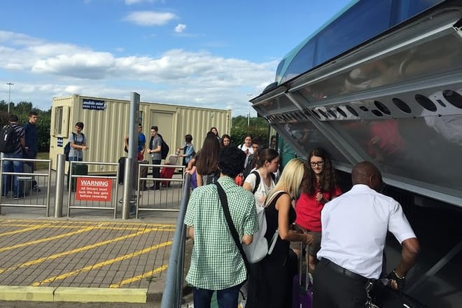 Private transfers to/from Harwich Int'l Cruise Port and London Gatwick Airport 8