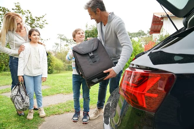 Keflavik International Airport Private Transfer To/From Reykjavik