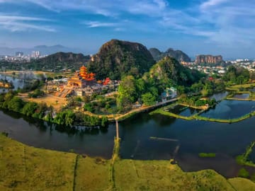 6-Day Cultural Tour of Da Nang and Ninh Bình, Vietnam