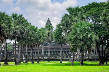Explore Angkor Temples on a 2-Day Private Tour in Siem Reap