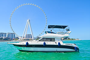 Private Yacht Tour Dubai – Marina, JBR, Atlantis & Palm Views