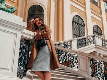 Professional Photoshoot at Schönbrunn Palace in Vienna