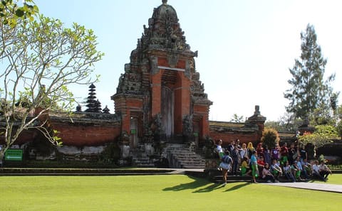 Private Tour of Bali Temples and Leke Leke Waterfall