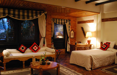 4 Days Kathmandu Luxury Package with Krishnarpan Dinner