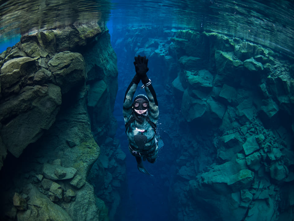Silfra night freedive tour — Freedive Iceland