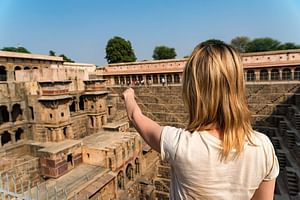 Agra Drop with Visit Chand Baori and Fatehpur Sikri from Bundi with Guide Service