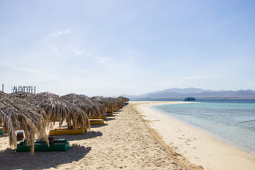 Yacht Tour to Utopia Island from Hurghada with Snorkeling