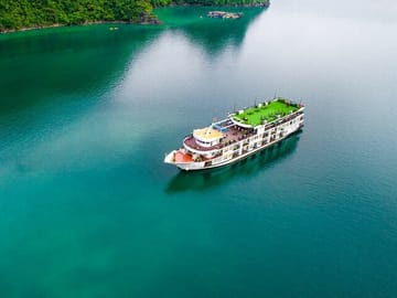 Luxury Halong Bay 2 Days Cruise ( Sung Sot Cave - Titov Island )