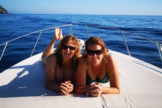 AmalfiCoast half day trip by boat to discover the highlights 8