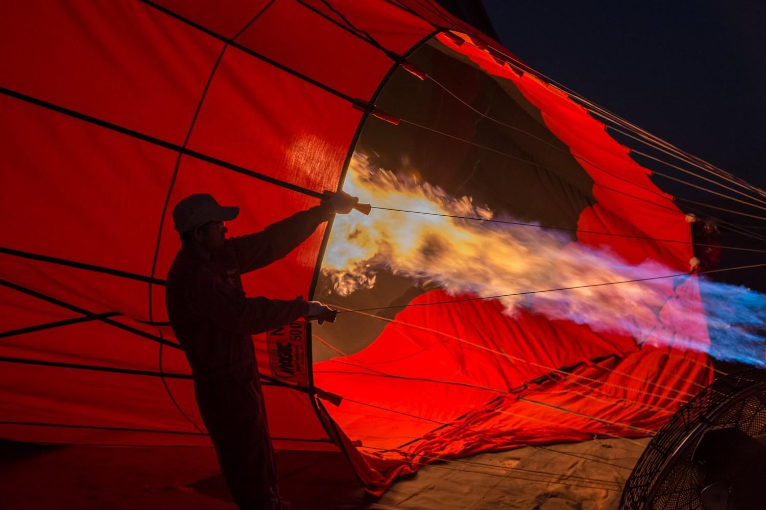 Hot Air Balloon Flight with Breakfast with Daytur