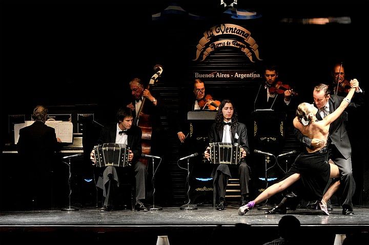 Experience the Passion of La Ventana Tango Show with Dinner in Buenos Aires