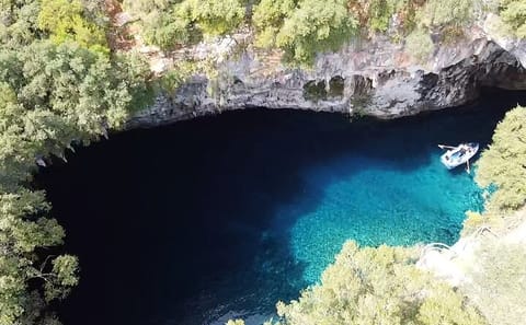 Private Full-Day Tour of Argostolion, Assos, and Chaliotata