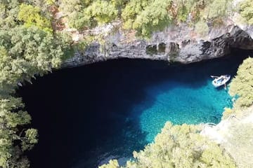 Private Full-Day Tour of Argostolion, Assos, and Chaliotata