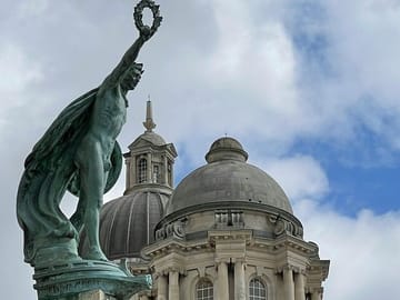 Comprehensive 10-Hour Tour of Liverpool's Culture and History