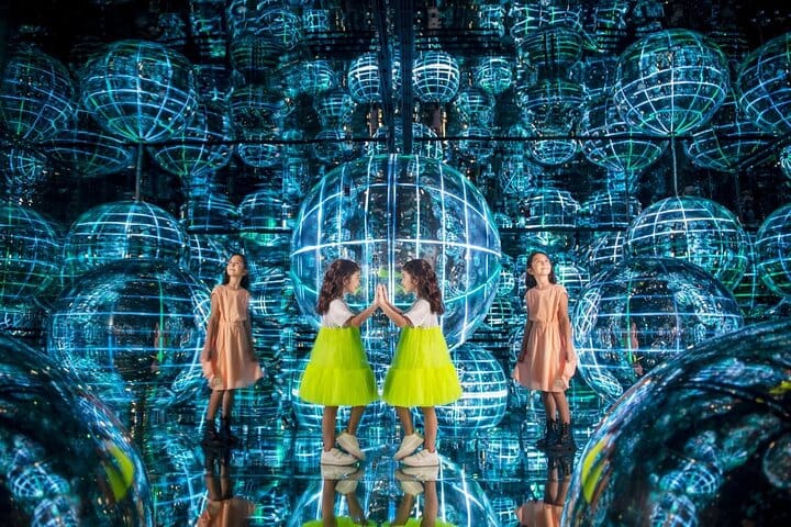 Dubai Combo: AYA Universe with Dubai Frame Tickets 9