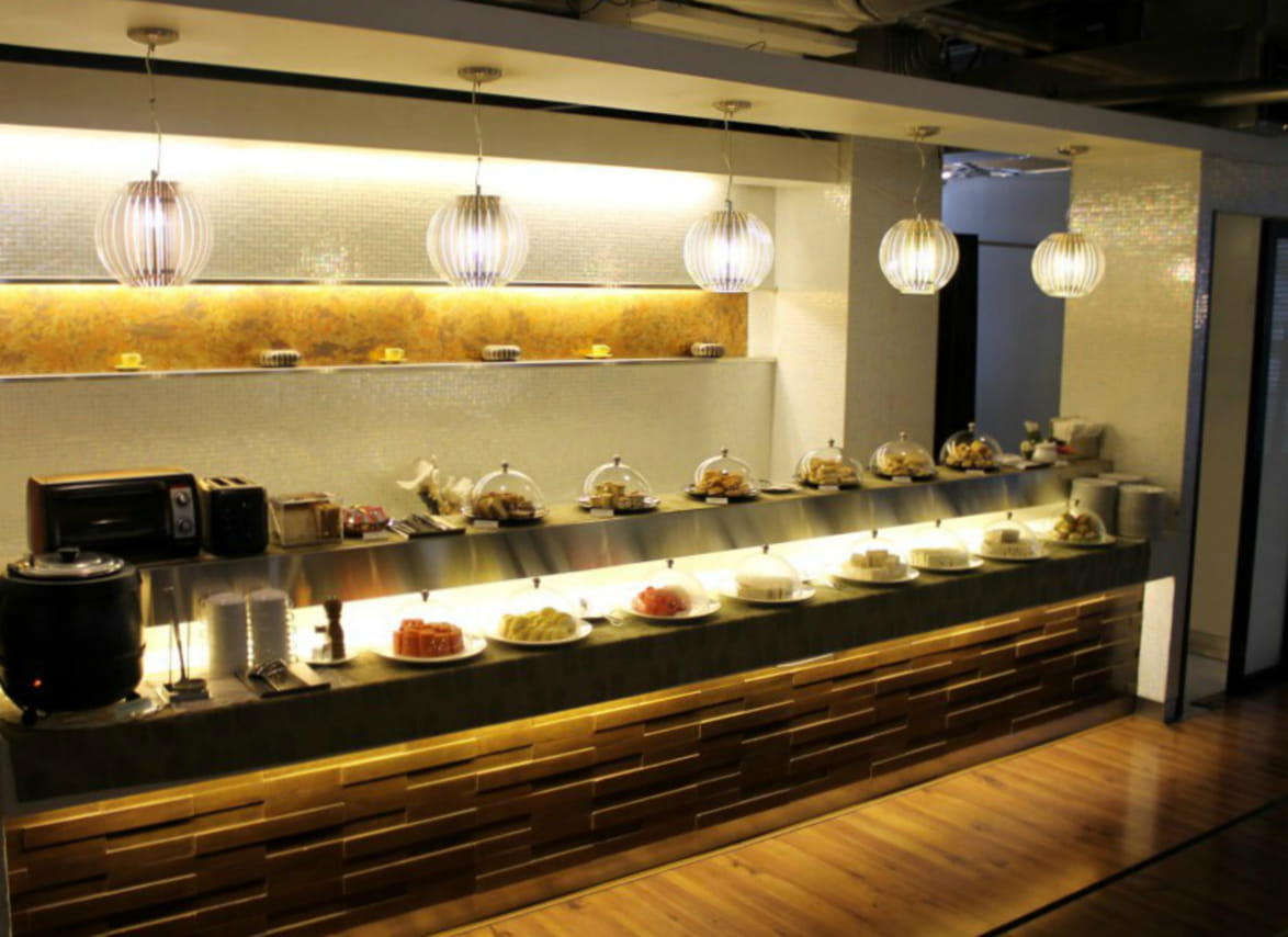 Lounge Access at Bangkok Suvarnabhumi Airport (Domestic and International) 6