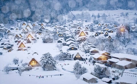 Kyoto to Gokayama ShirakawaGo Day Tour