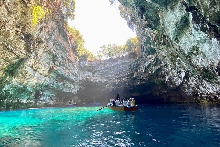 Shore Excursion: Melissani Lake and Myrtos Beach with Swim Stop 2