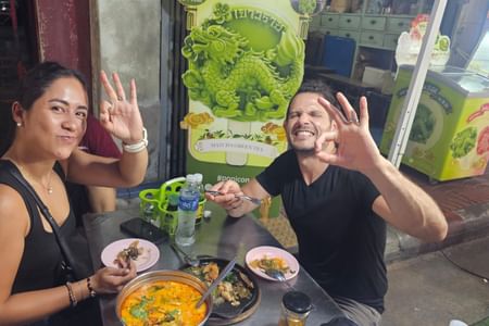 Bangkok Authentic Tasting Thai-Chinatown Walking Food Tour