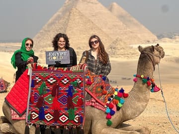 Cairo Pyramids, Sphinx & Egyptian Museum Day Trip from Hurghada