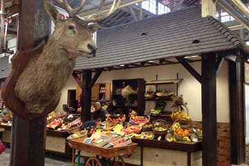 Walking Tour of Marché d'Aligre in Paris