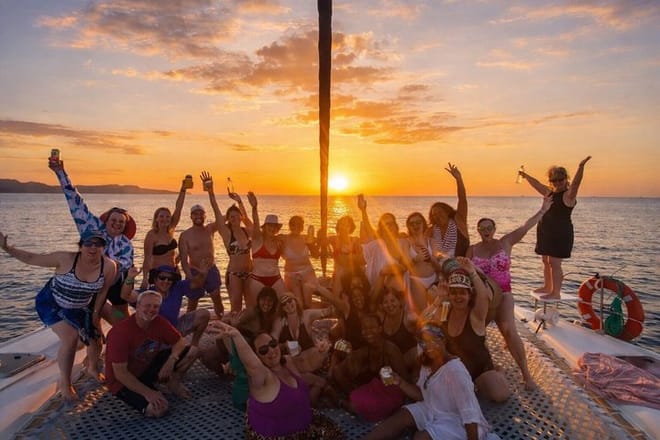 Playa Flamingo Sunset Catamaran Cruise with Open Bar & Snorkeling photo 3