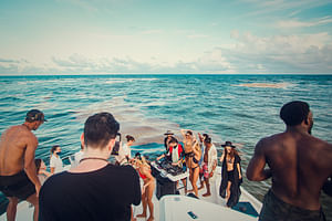 All Inclusive  4 hours DJ Evening Beat in 42' Catamaran Lagoon