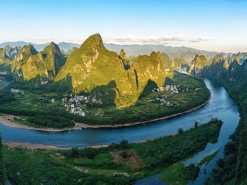 Xingping Xianggong Hill and Yangshuo Countryside Classic Day Tour